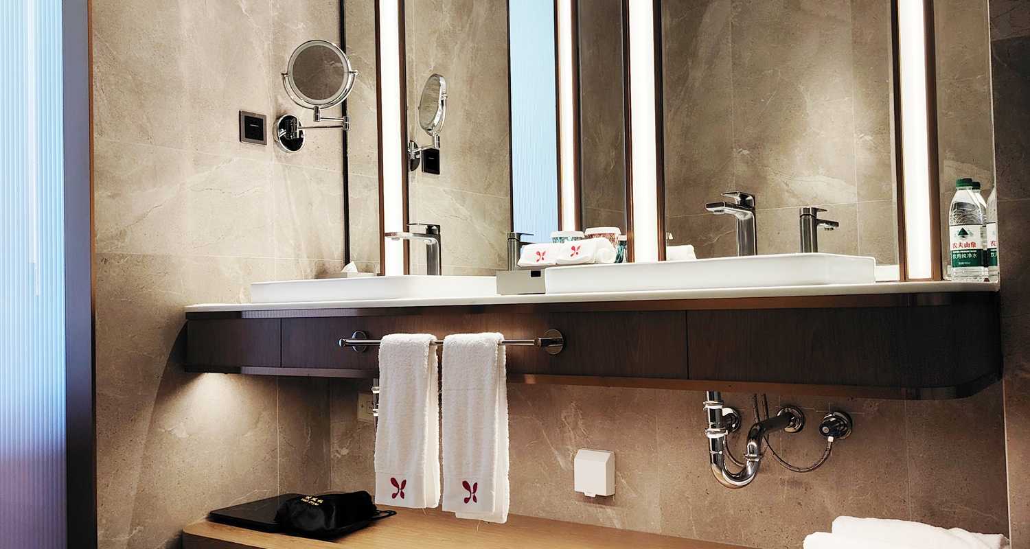 豪华双床房卫生间