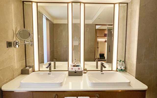 豪华大床房卫生间